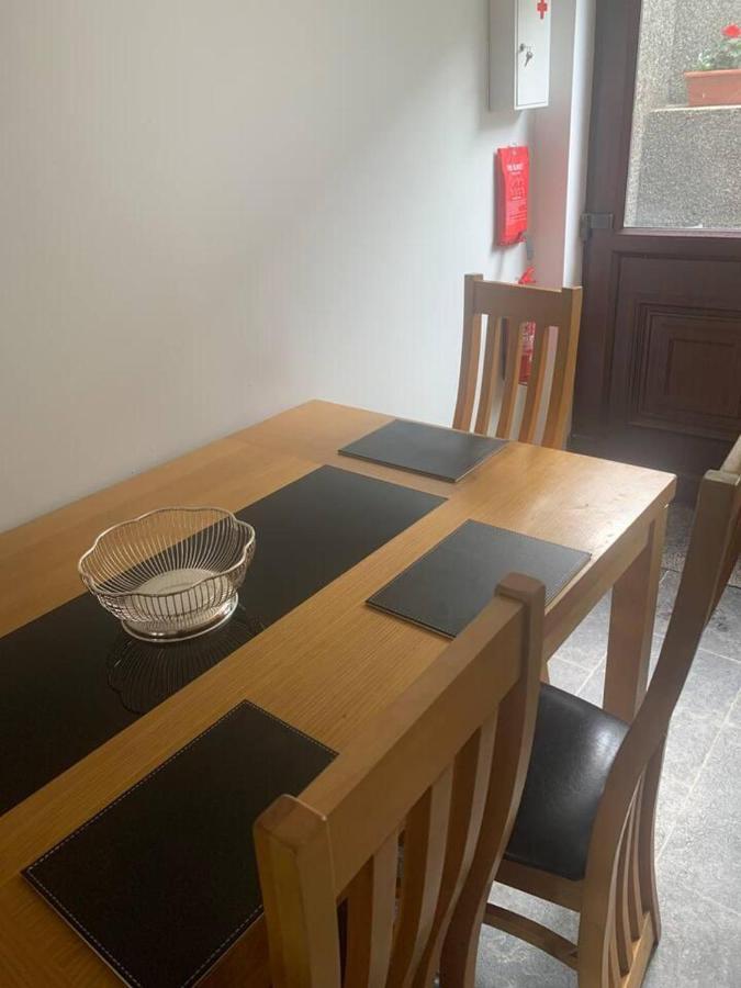 Minimum Stay Two Nights Ларн Екстер'єр фото